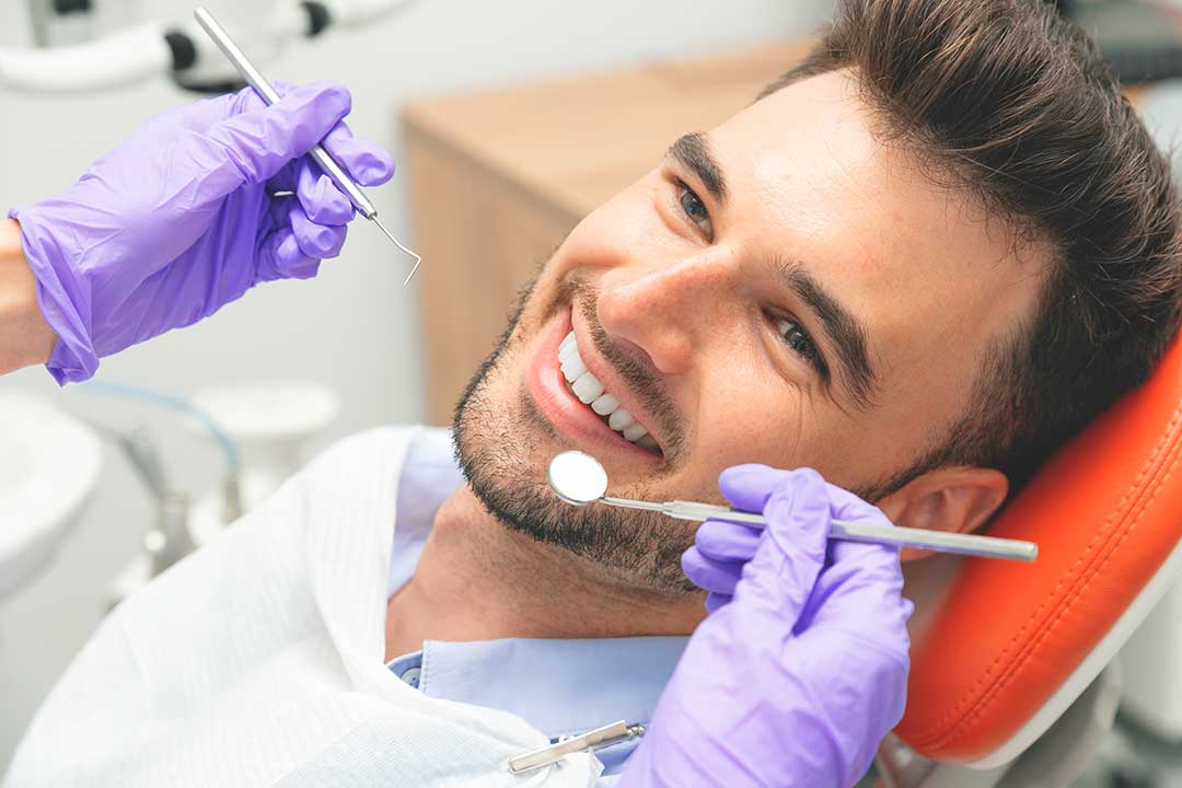 Can dental crowns get cavities?